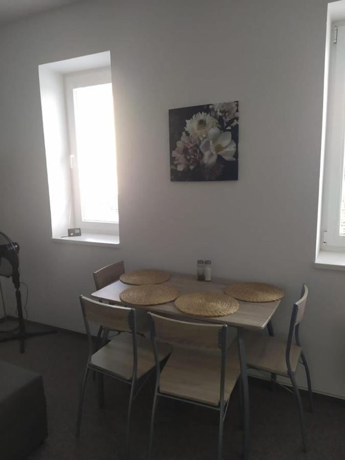 Apartman 10 Zupanovice Екстер'єр фото